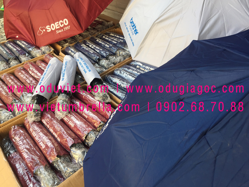 xưởng sản xuất ô dù cầm tay in logo quảng cáo